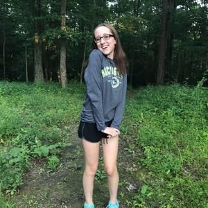 Meet your Posher, Alexis